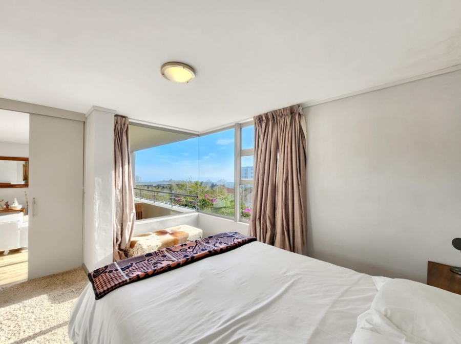 To Let 2 Bedroom Property for Rent in Sea Point Western Cape